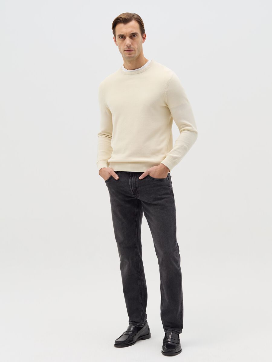 Slim-fit acid-wash jeans_0