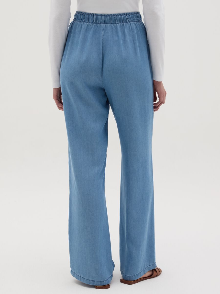 Denim-effect wide-leg fluid joggers_3
