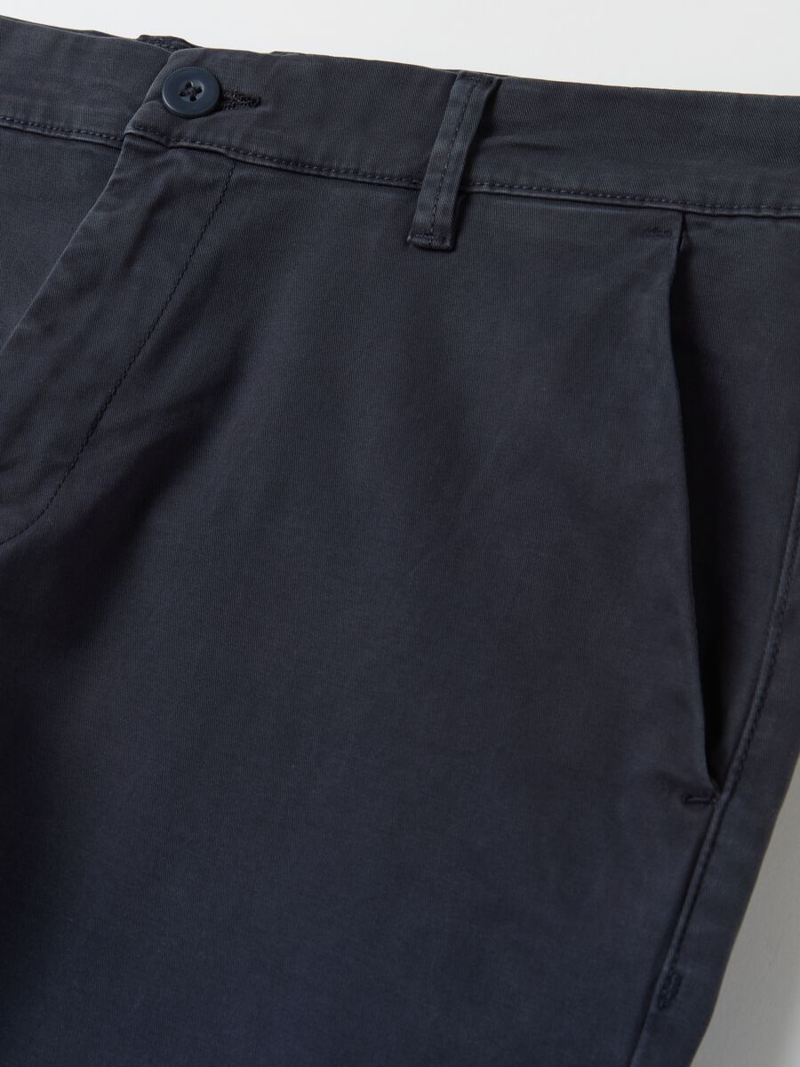 Pantalone chino in cotone stretch_5