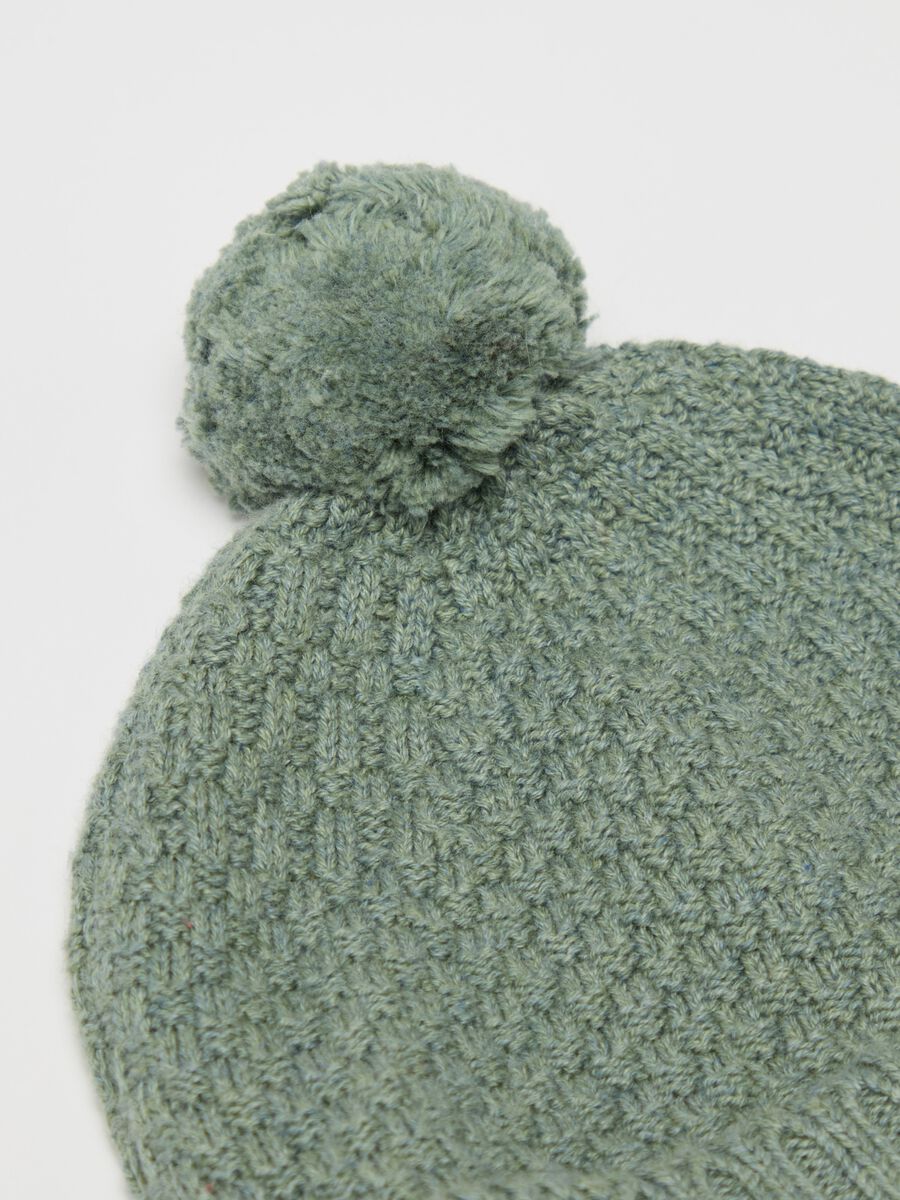Aviator hat with pompom_1