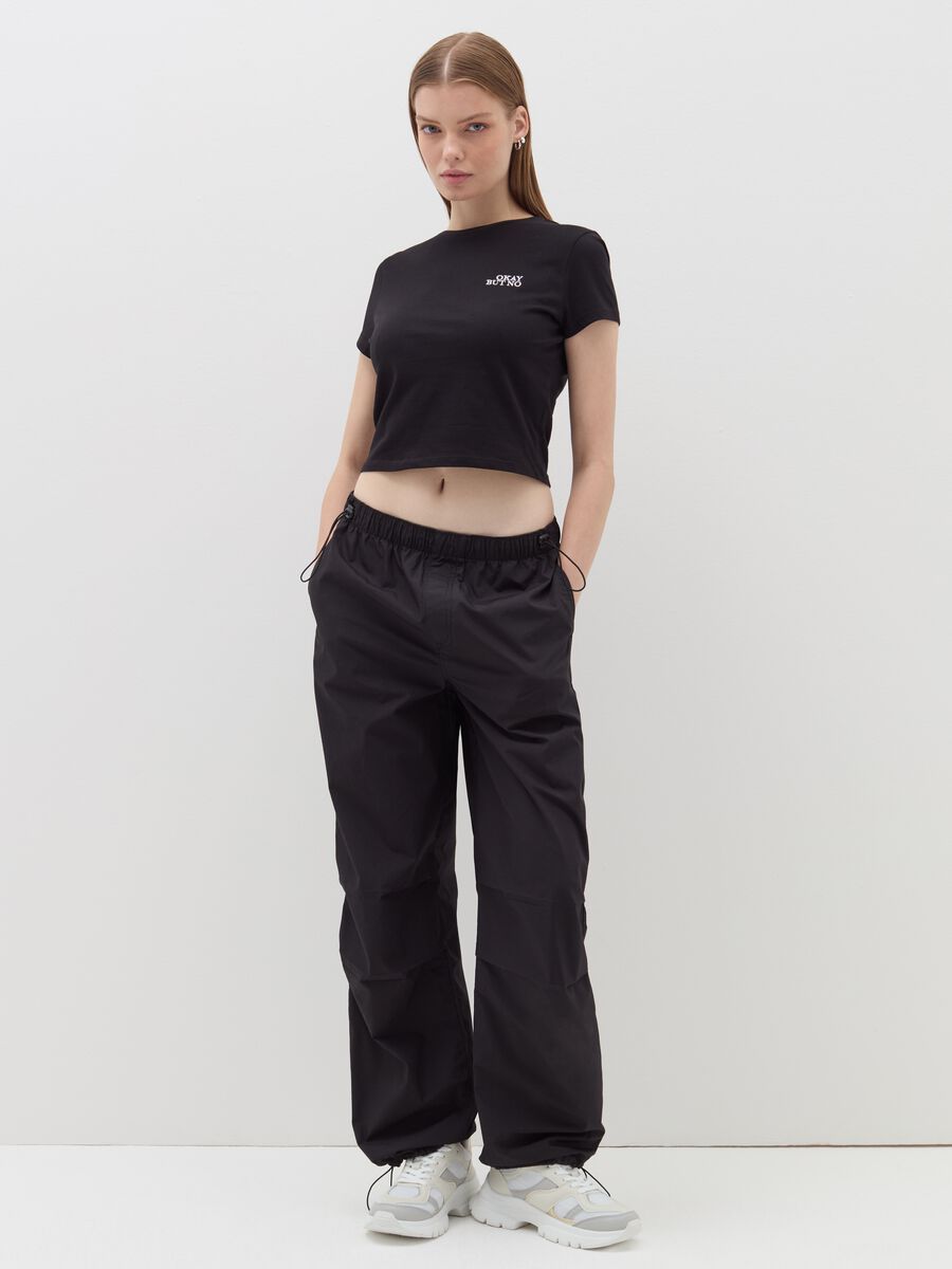 Crop T-shirt with lettering embroidery_1