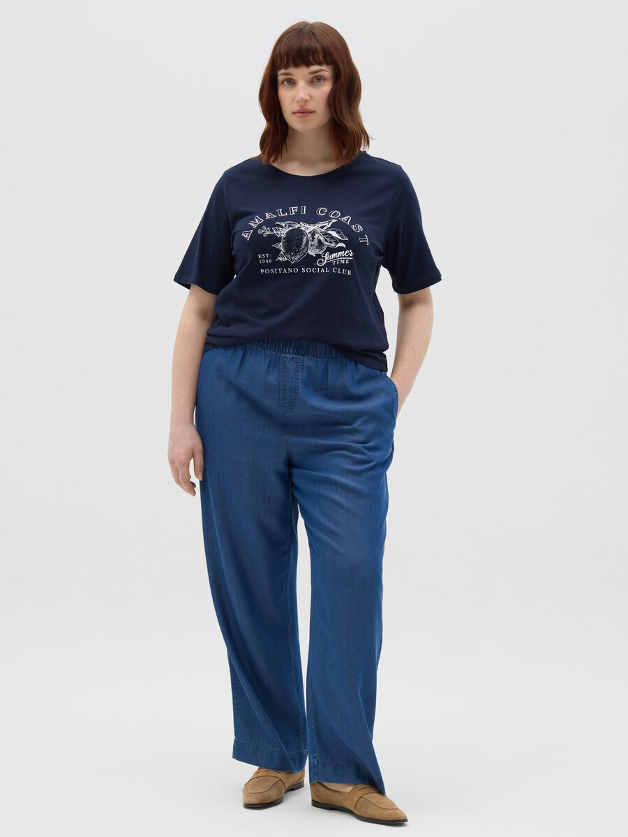 Curvy blue T-shirt with "Amalfi Coast" print in cotton_1