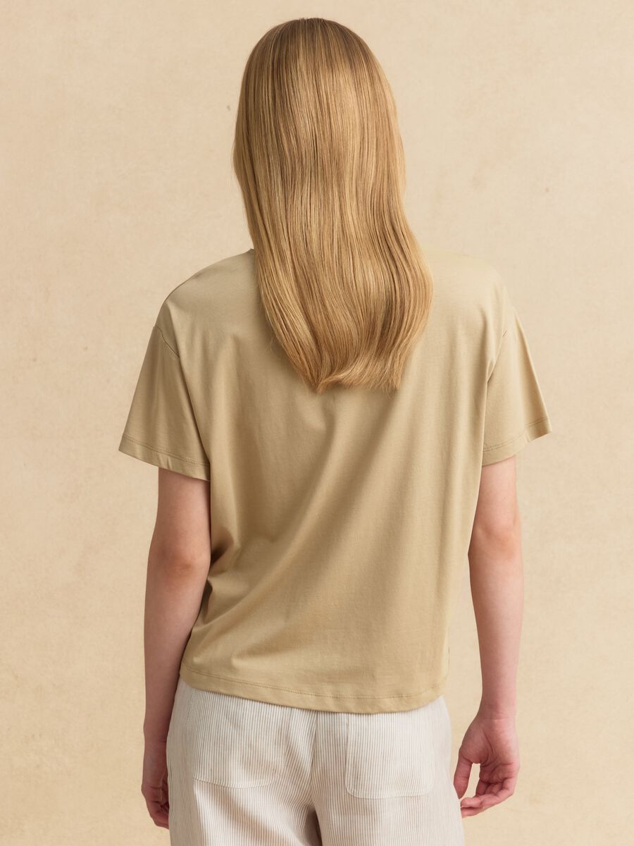 T-shirt a maniche corte beige in misto lyocell e cotone regular fit_3