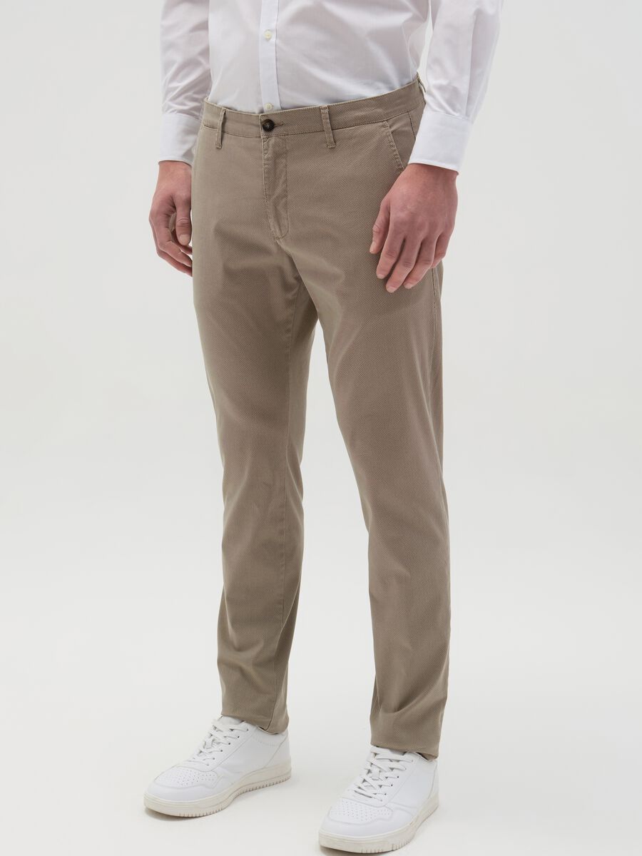 Chino trousers with micro weave_1