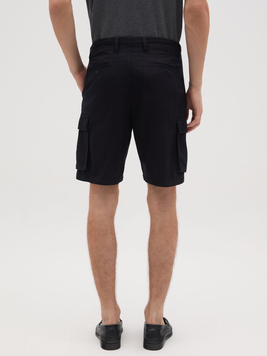 Men's regular fit black cotton shorts_3