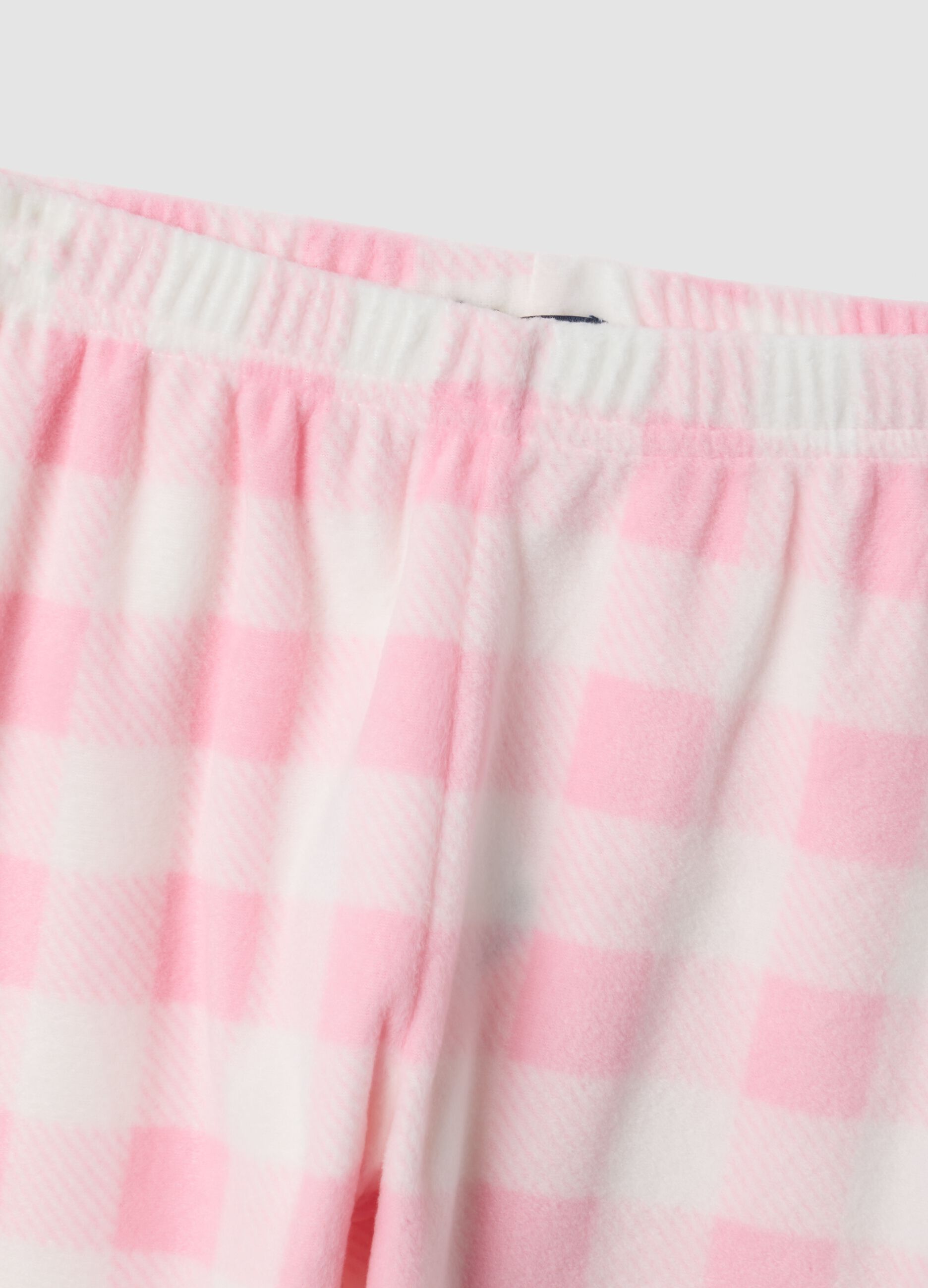 Pigiama rosa girocollo con stampa gatto e pantaloni a quadri