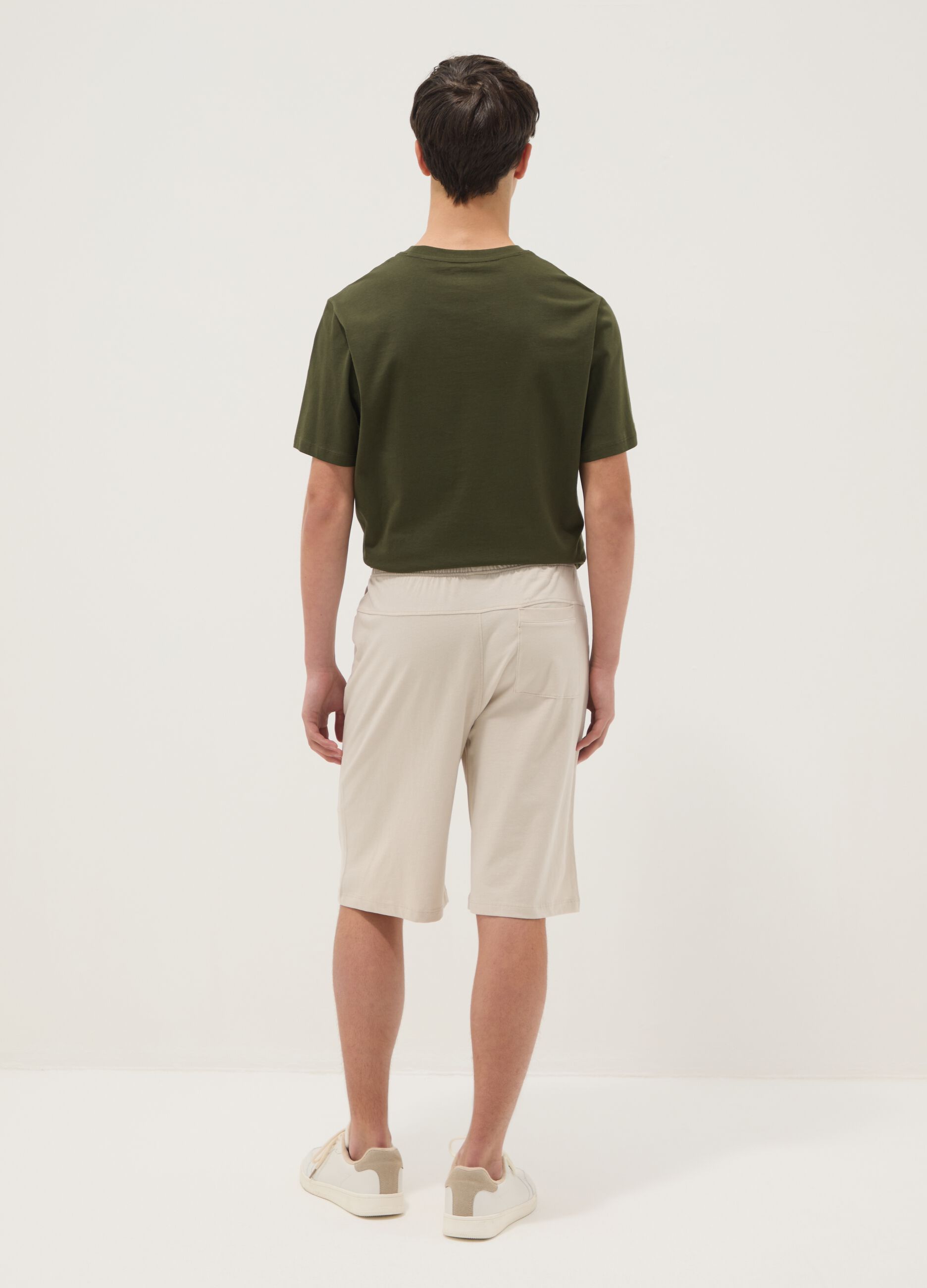 Beige organic cotton Bermuda shorts with elasticated waist