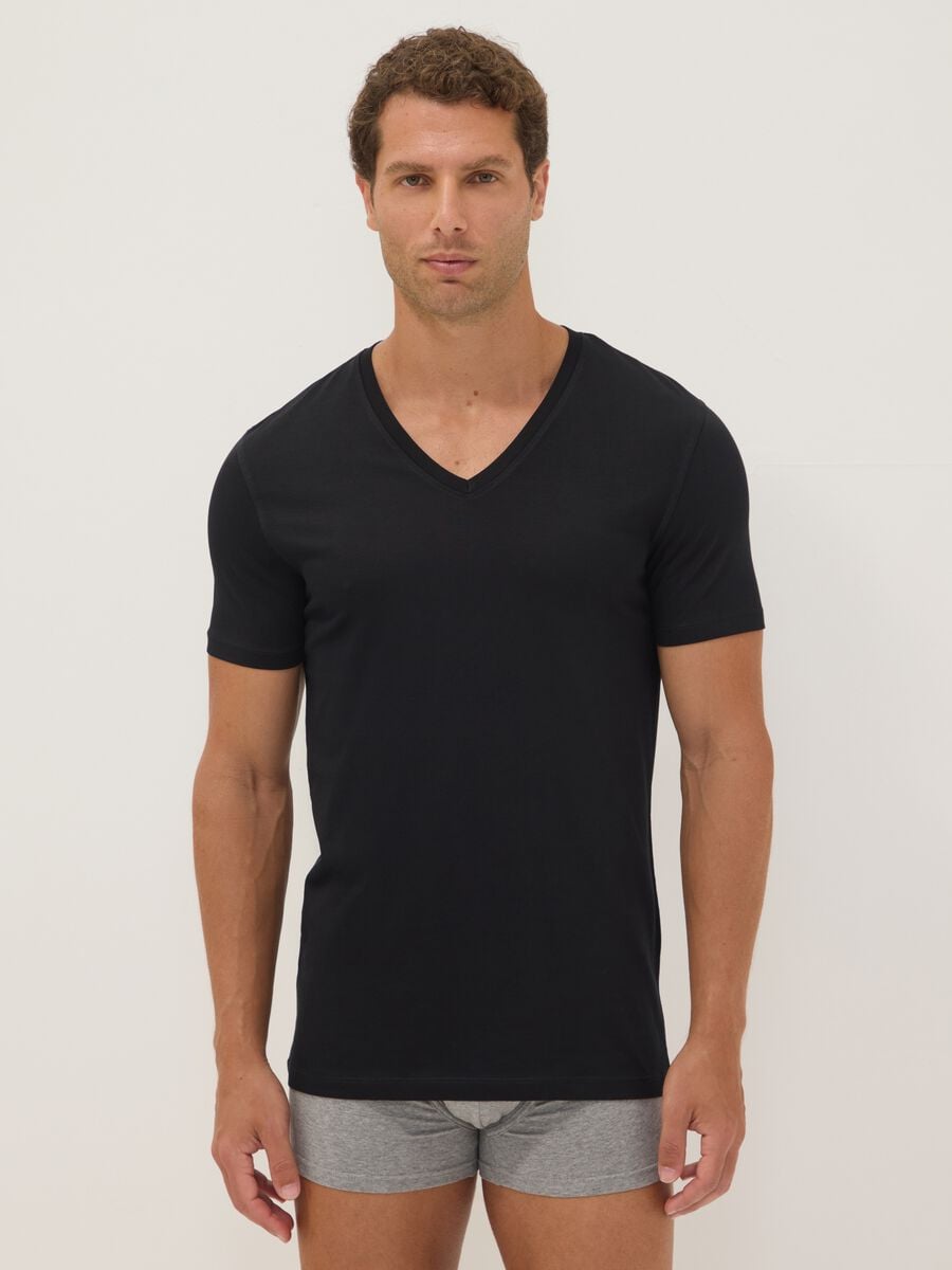Black Supima cotton V-neck T-shirt, regular fit_0