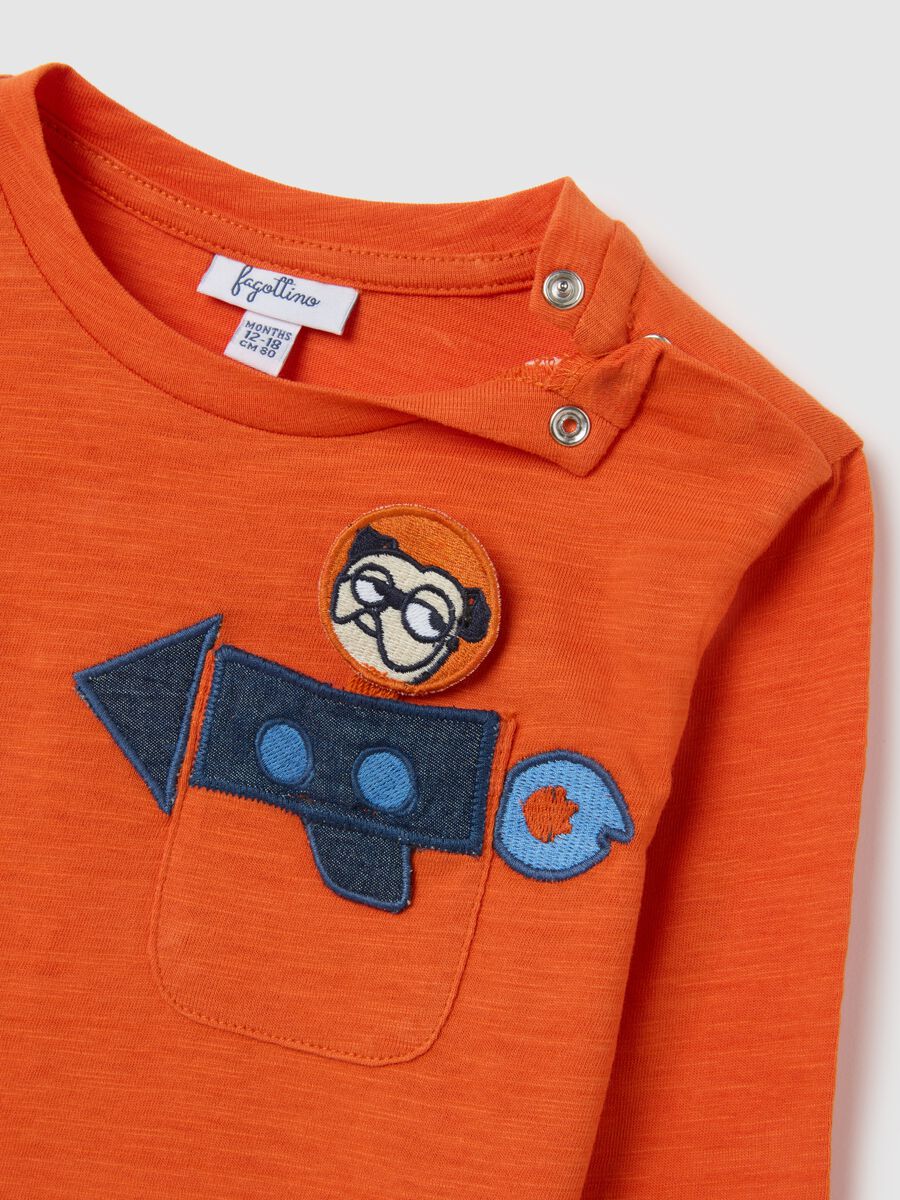 T-shirt arancione a maniche lunghe con applicazioni_2
