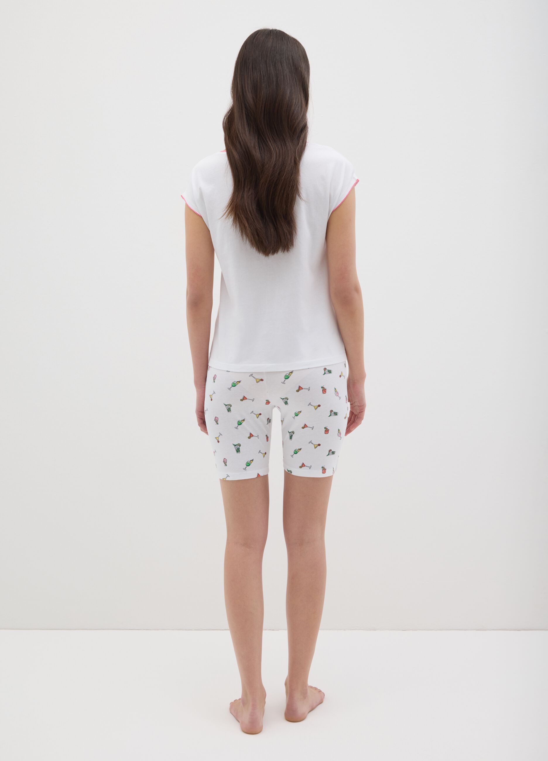 Pigiama da donna in puro cotone bianco regular fit con stampa cocktail