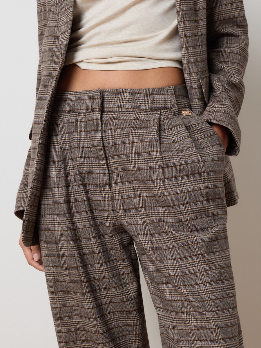 Pantaloni a quadri marroni slim fit_3