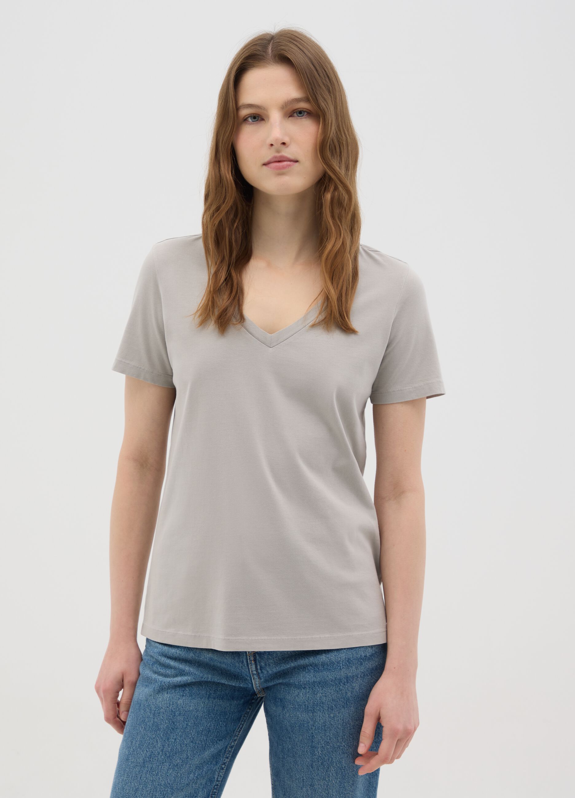Women’s grey regular-fit T-shirt in 100% cotton with round neck