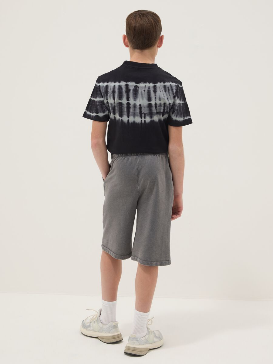 Grey pure cotton comfort fit shorts for boys_1