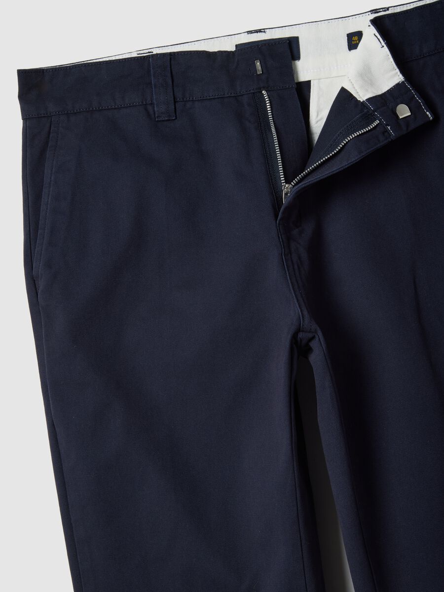 Pantaloni chino dritti in puro cotone twill blu regular fit_5