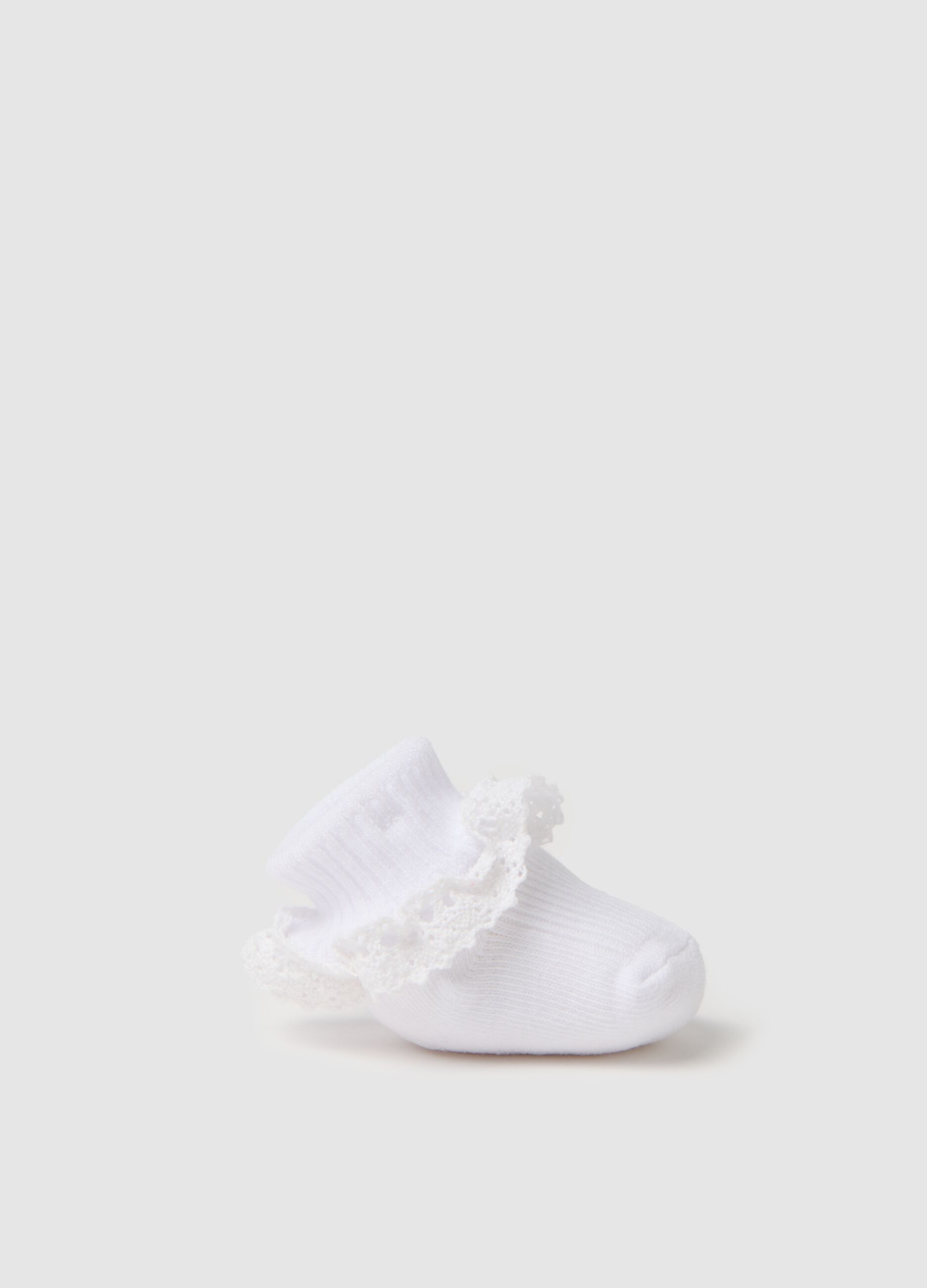 White knit shoes with broderie anglaise application