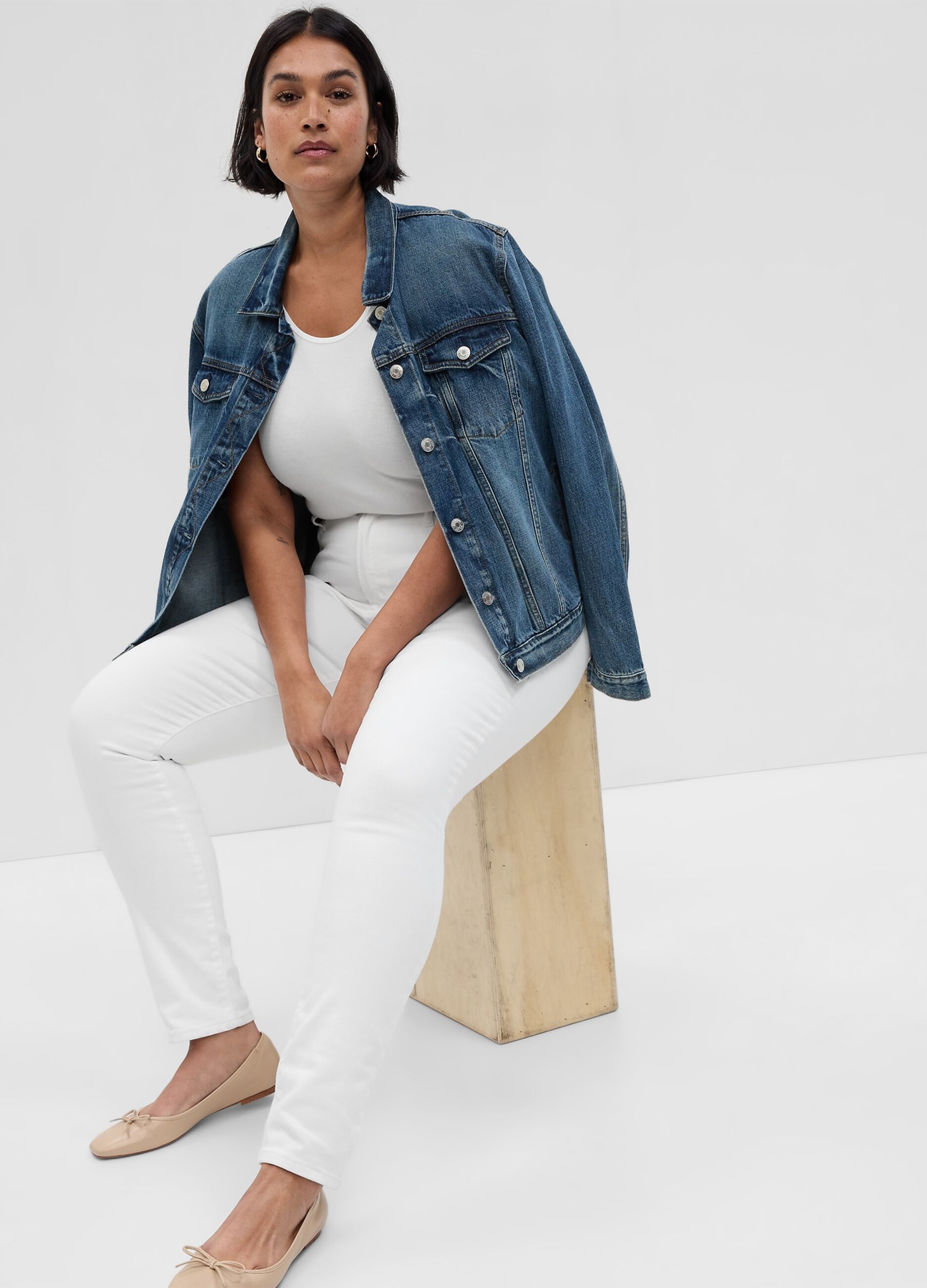Mid-rise, skinny-fit jeans