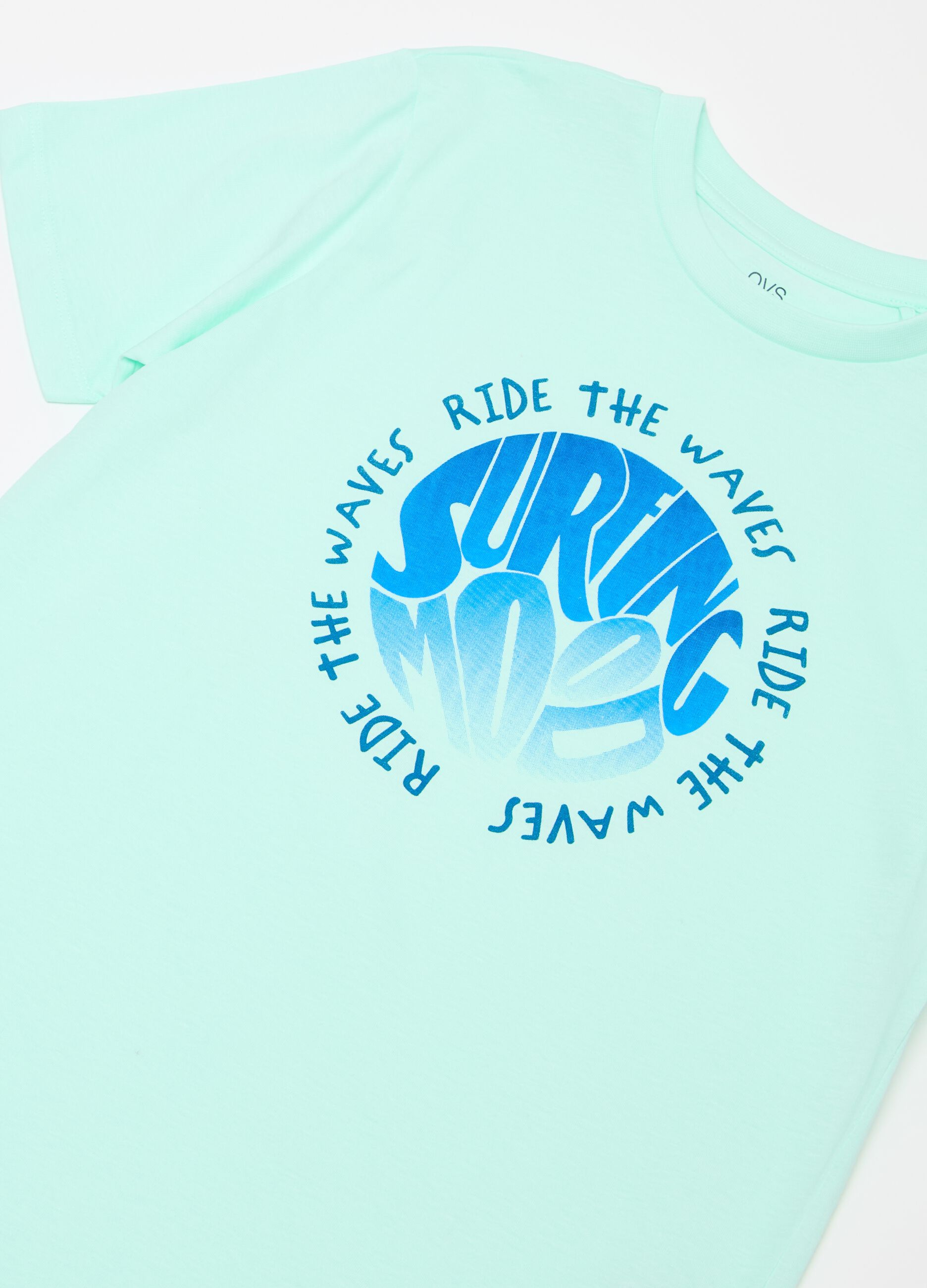 Organic cotton pyjamas with surf print