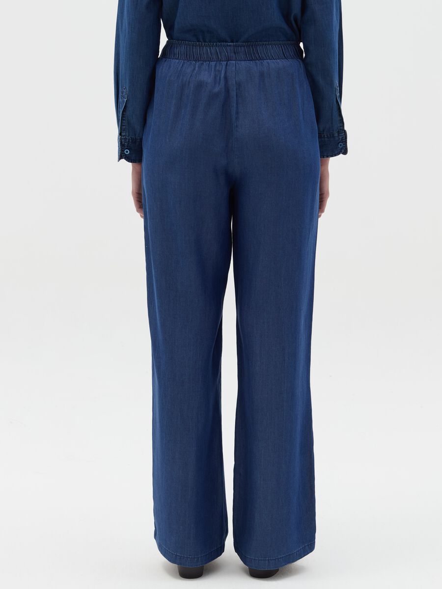 Denim-effect wide-leg fluid joggers_3