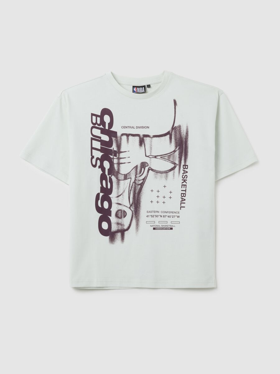 T-shirt da bambino in puro cotone bianca regular fit con stampa Chicago Bulls_0