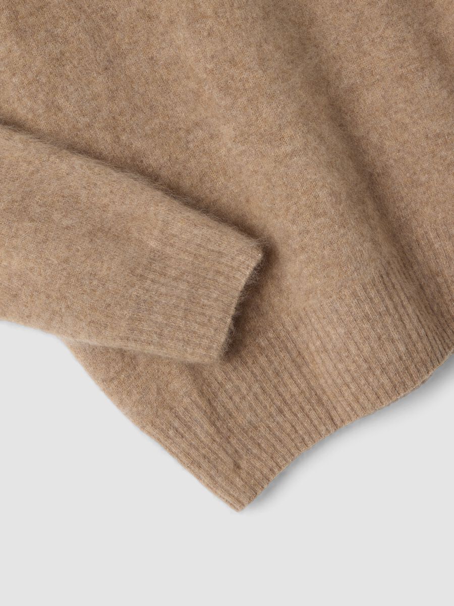 Maglia girocollo beige in misto lana e cashmere over fit_1