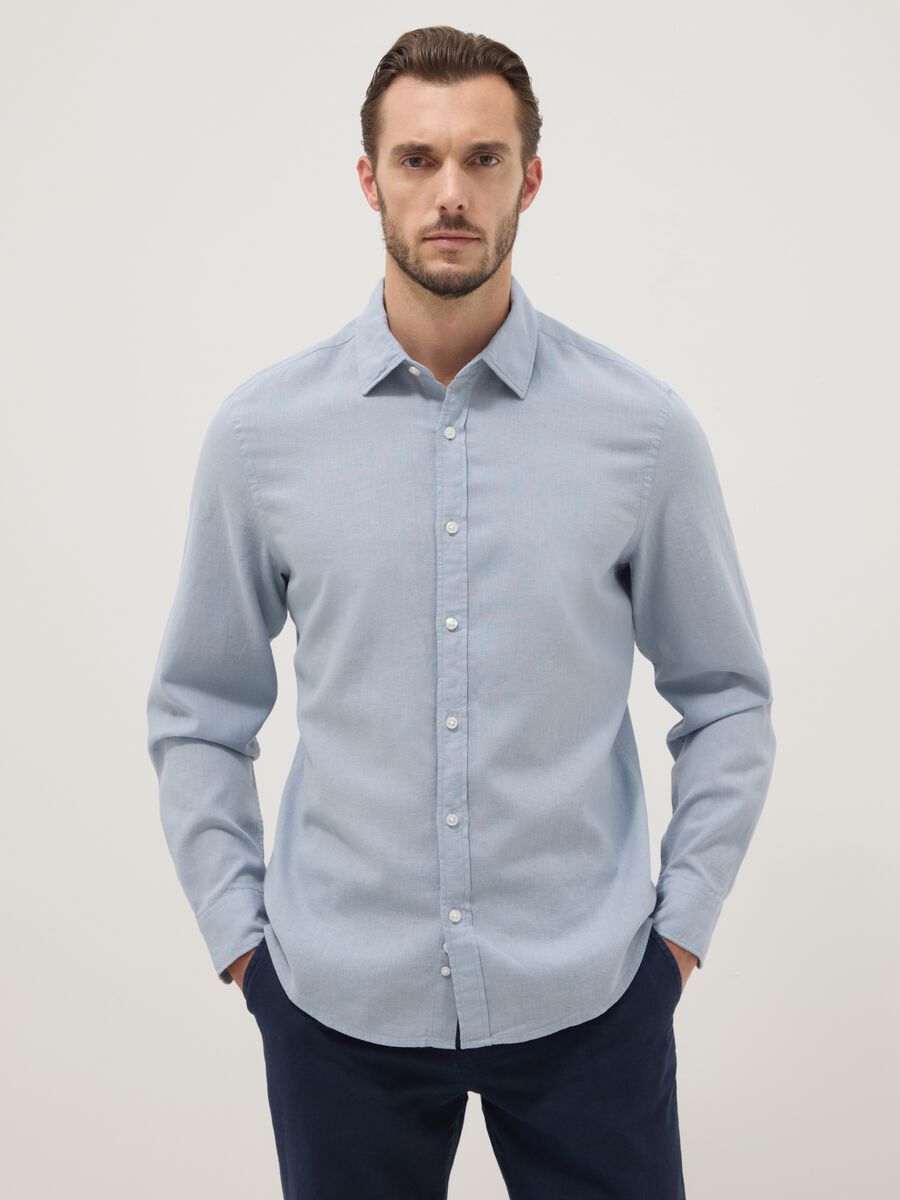 Camicia azzurra in misto lino e cotone regular fit_1