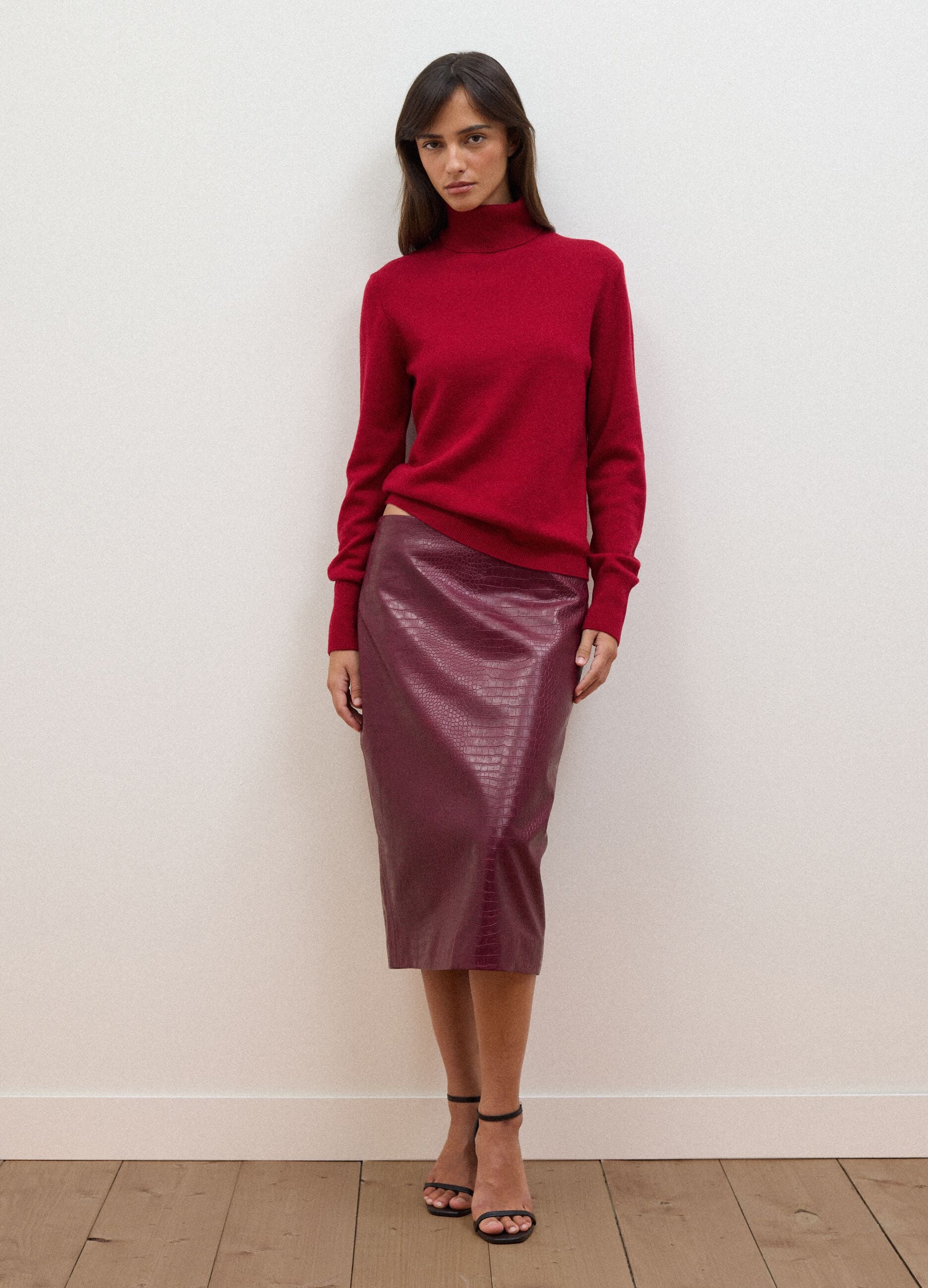 Red pure wool roll-neck jumper in regular fit