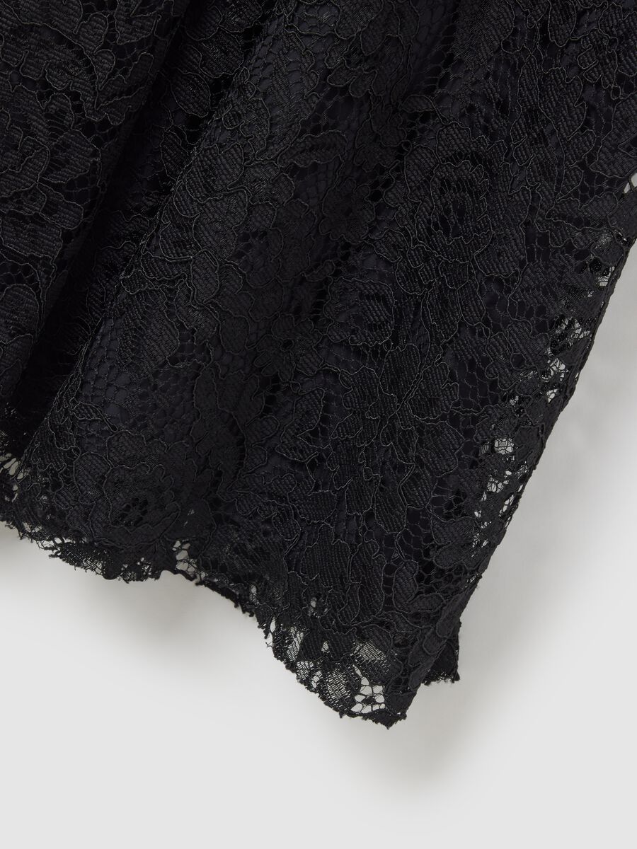 Long Black Skirt in Sheer Lace_5