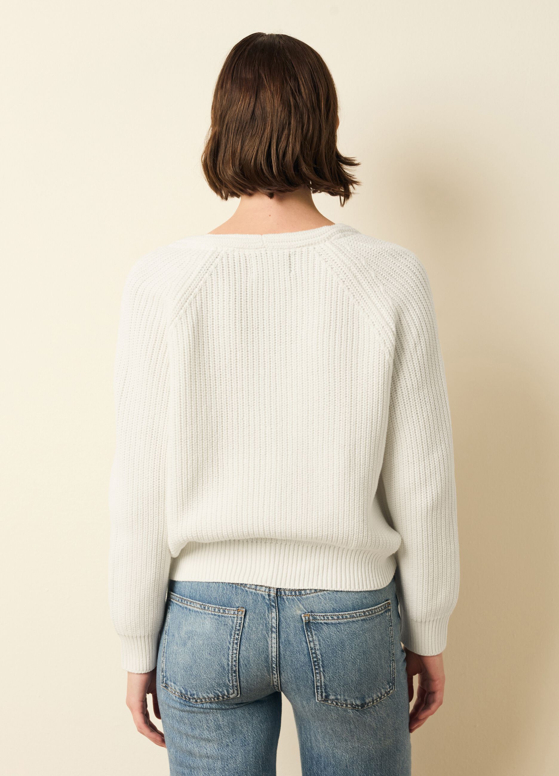 Cardigan with raglan sleeves