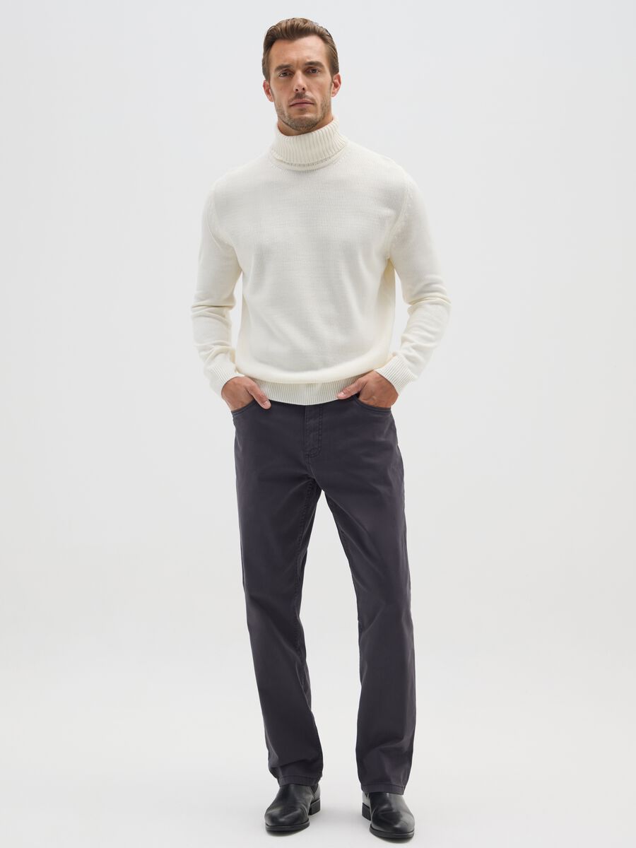 Blue Stretch Cotton Regular Fit Trousers_0