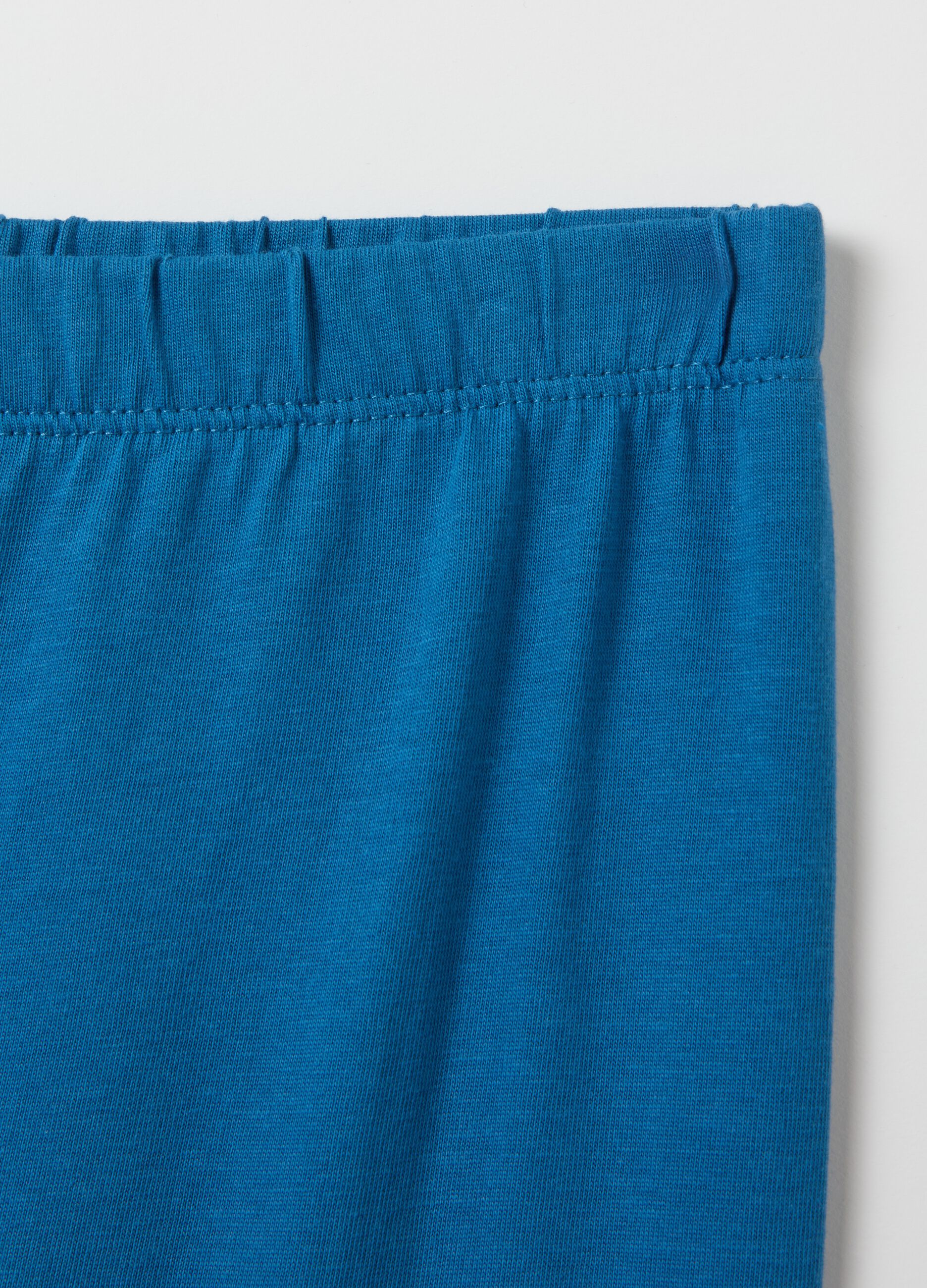 Cotton pyjamas with "Chill out after sport" print