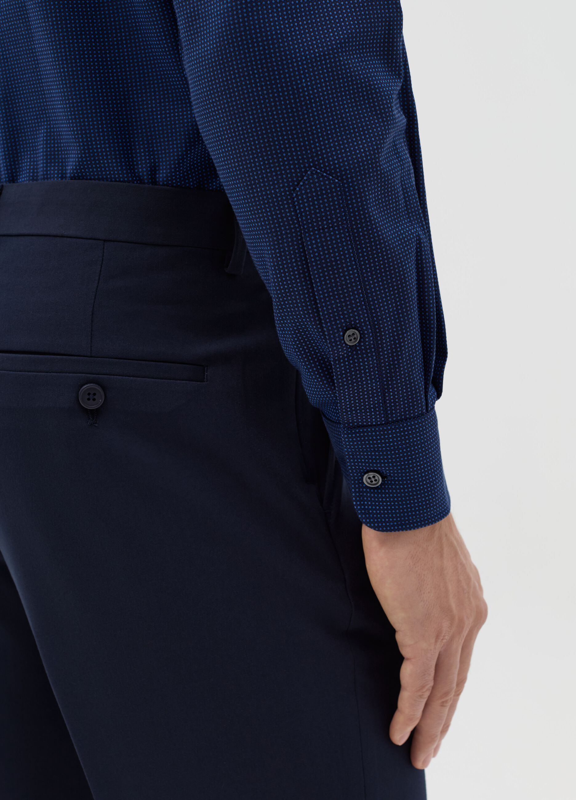 Regular-fit easy-iron shirt with micro pattern