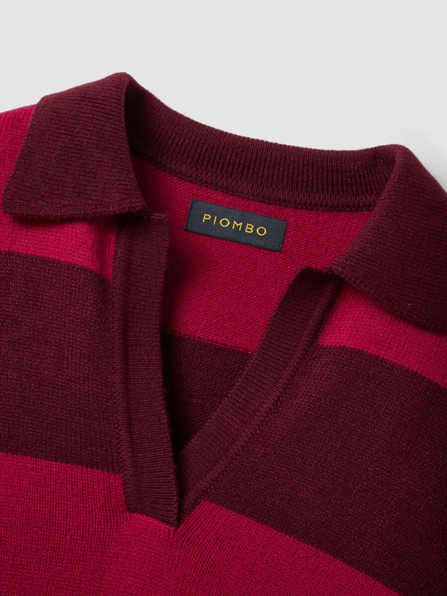Maglia rossa in misto lana a righe con colletto polo_5