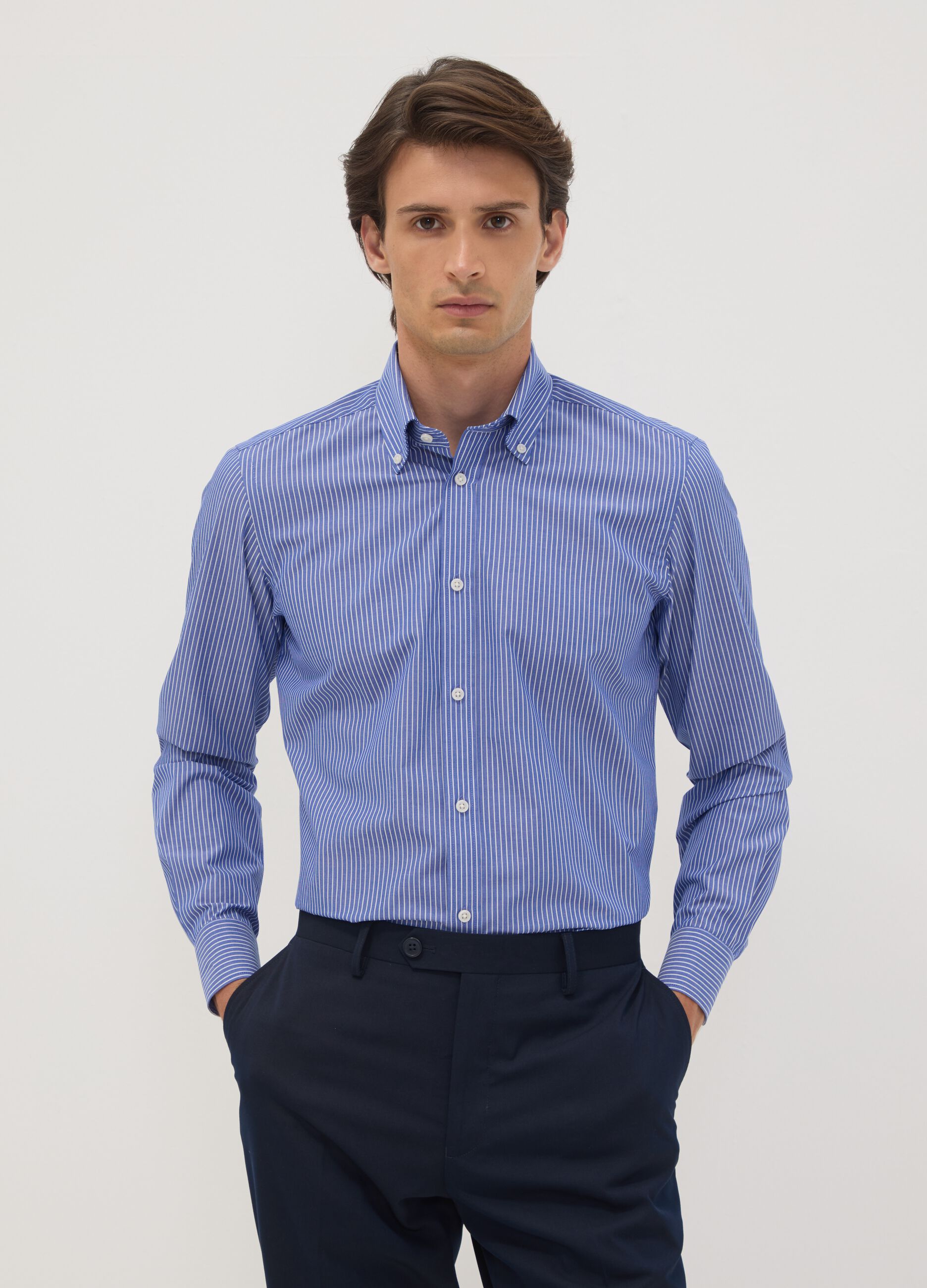 Blue cotton-blend button-down collar shirt, slim fit, easy iron