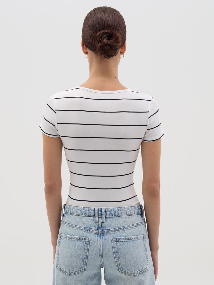 Striped bodysuit with short sleeves_3