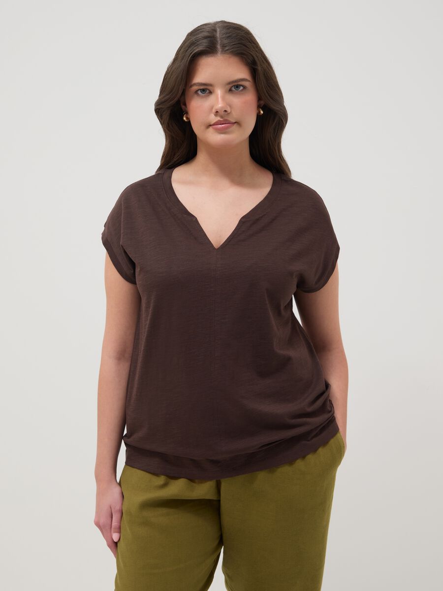 Brown pure cotton V-neck regular fit T-shirt_1