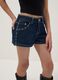 Shorts denim blu in puro cotone da ragazza skater fit con borchie_2