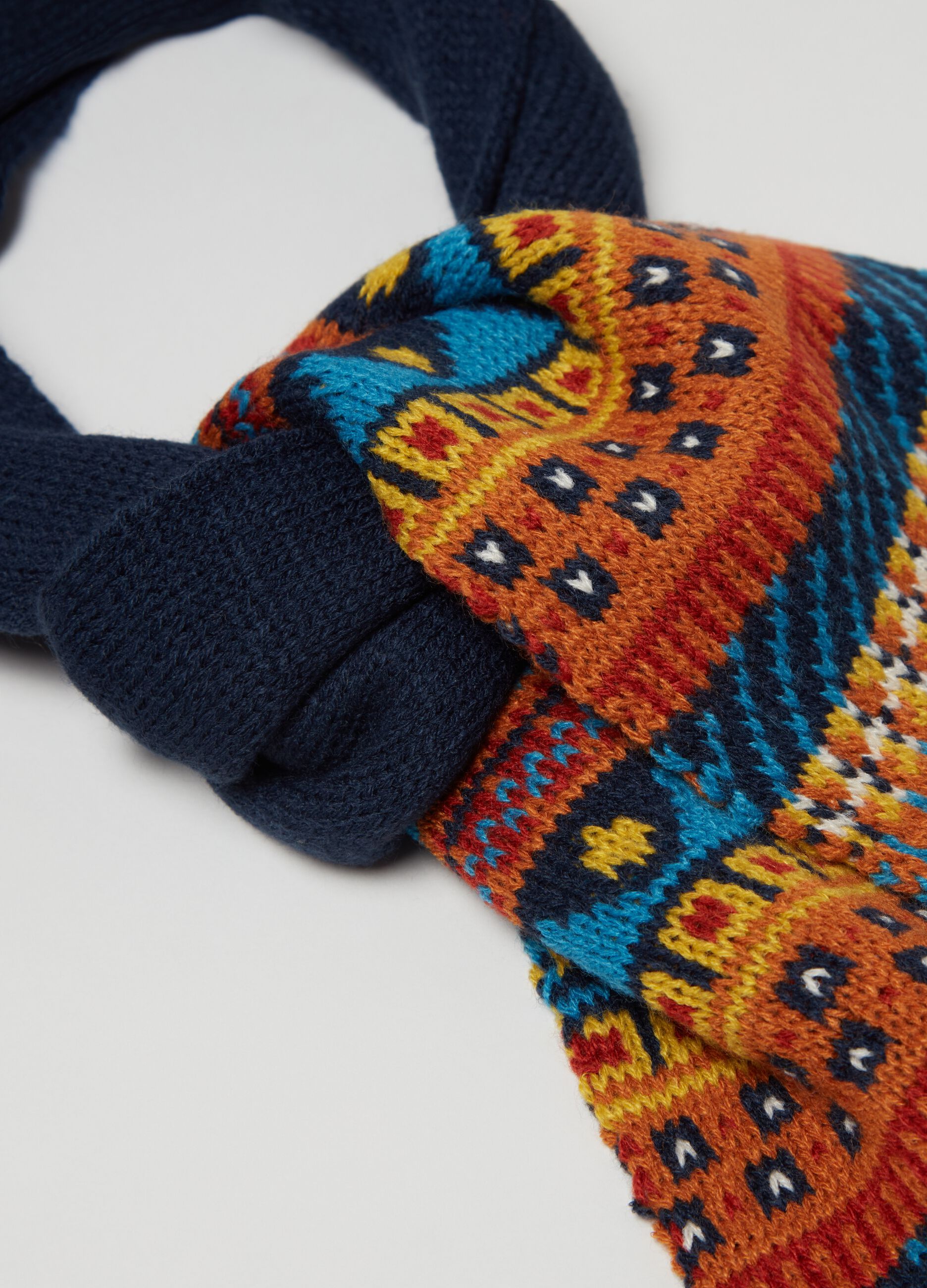 Sciarpa con lavorazione jacquard_1