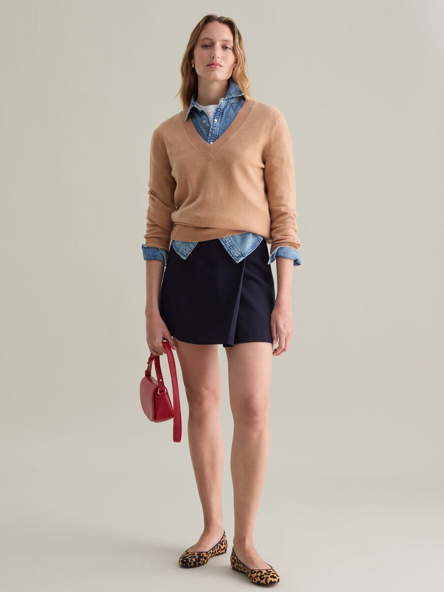 V-neck pullover in wool_1