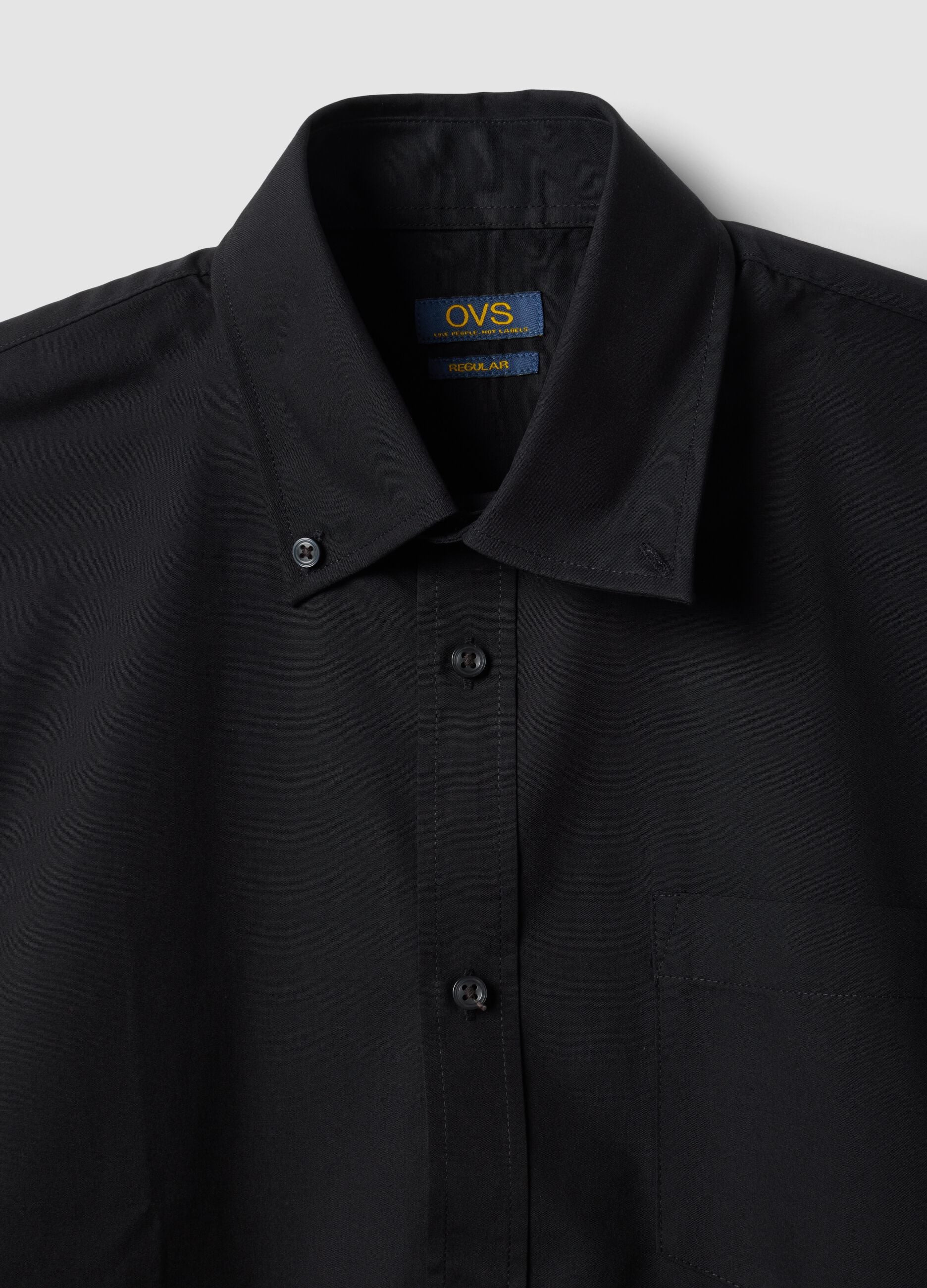 Camicia nera slim fit con colletto classico easy iron