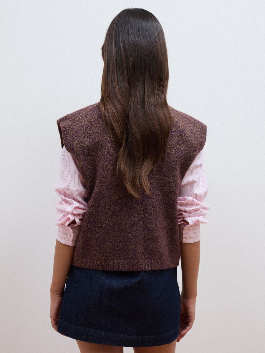 Brown crew-neck gilet in lyocell and wool blend_3