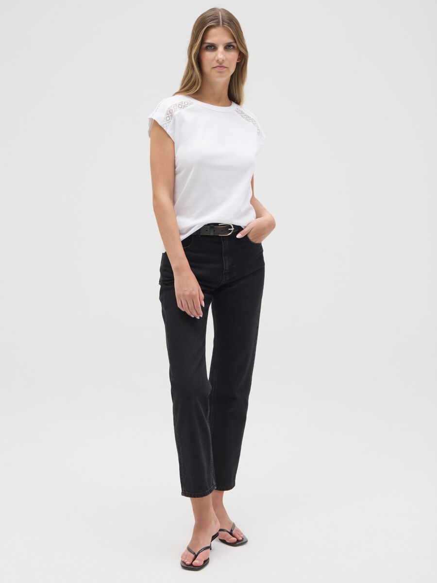 Women's white pure cotton regular fit T-shirt with lace_1