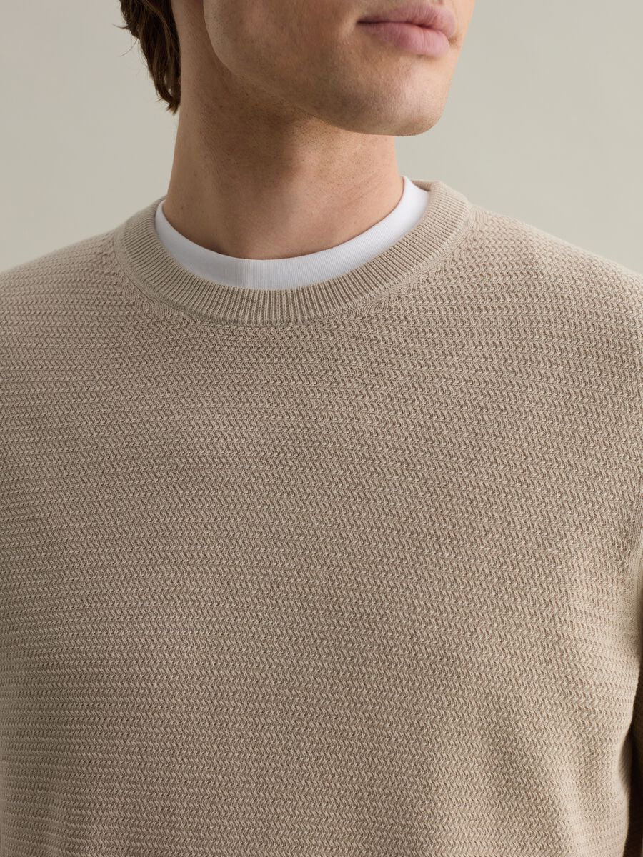 Cotton pullover with wavy trim_3