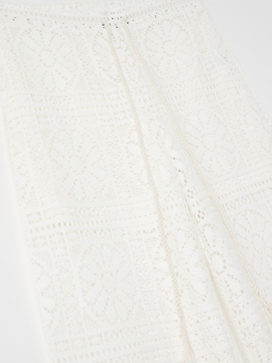 White wide-leg trousers in lace_5