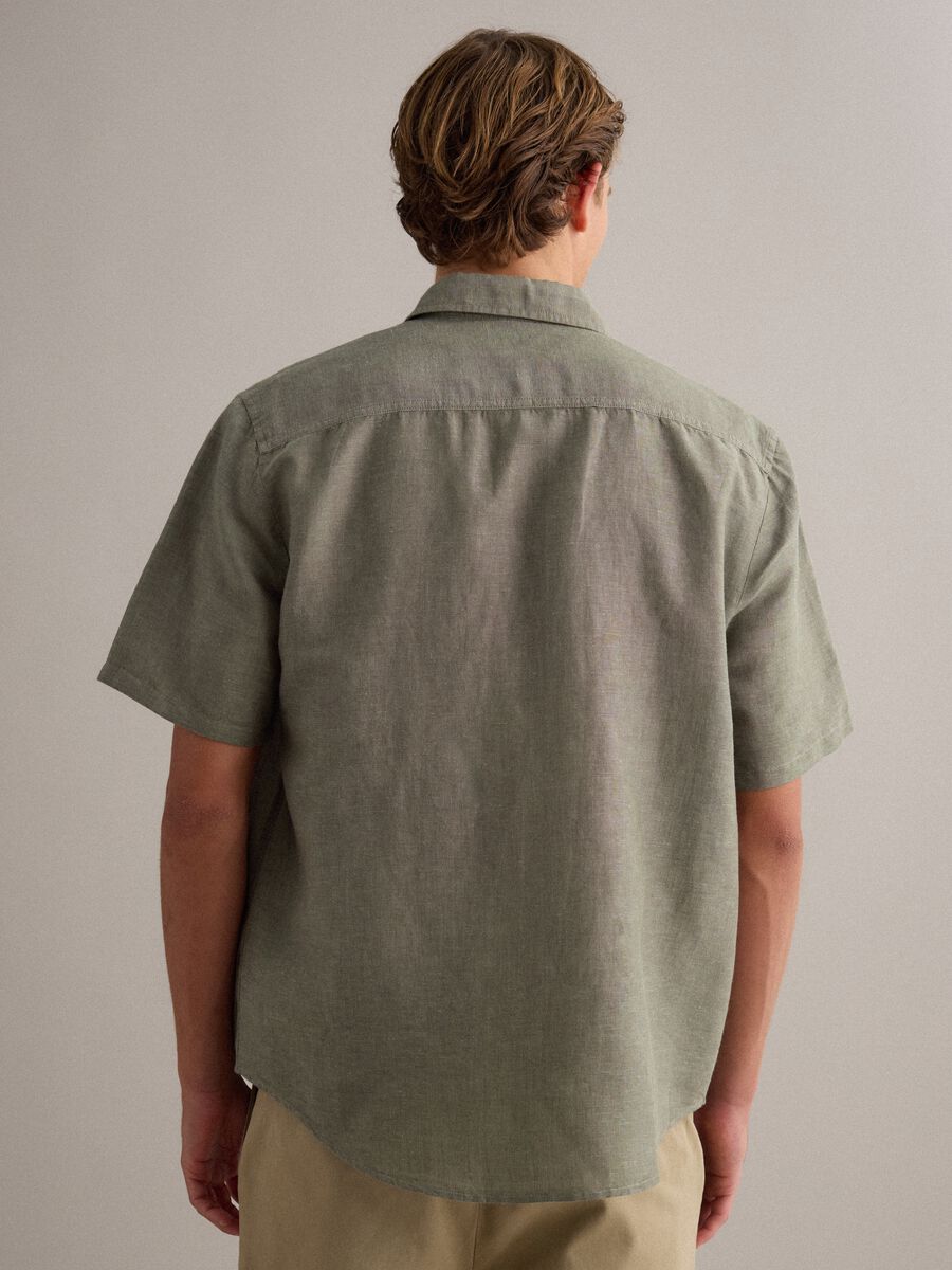 Camicia verde in misto lino e cotone regular fit_3