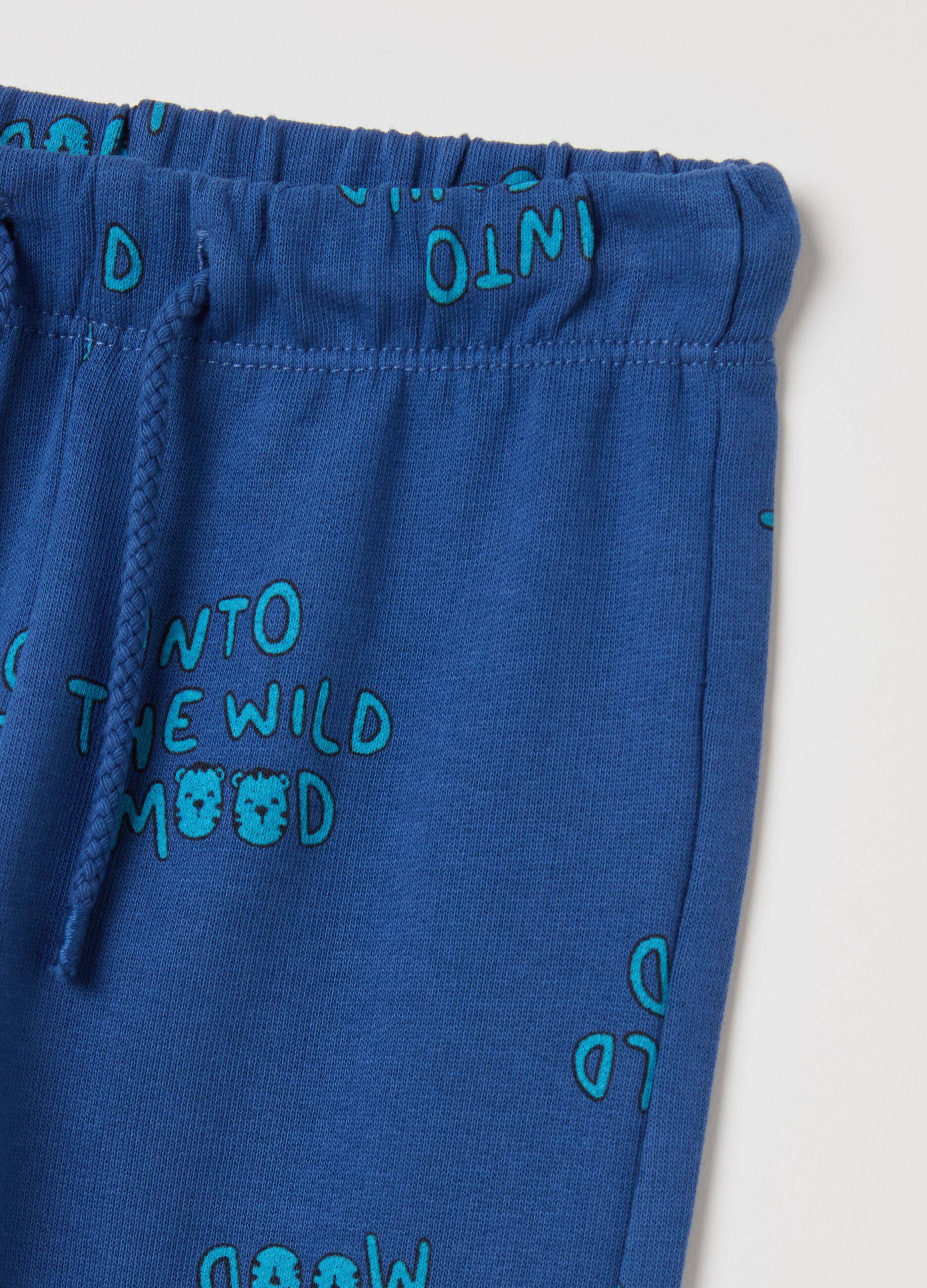 Joggers with elasticated trims and "Into the wild mood” print