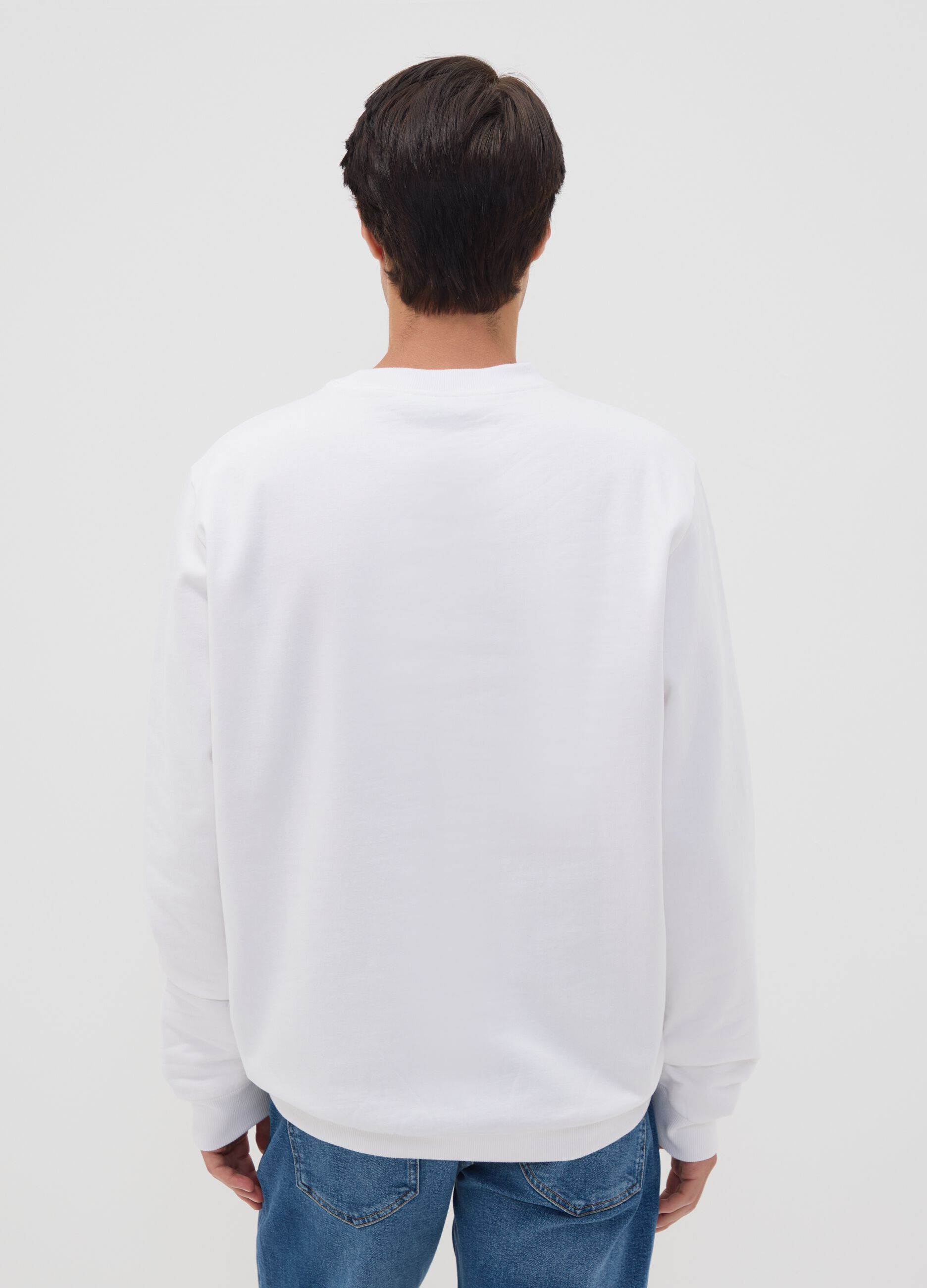 White 100% cotton sweatshirt with Simpsons print