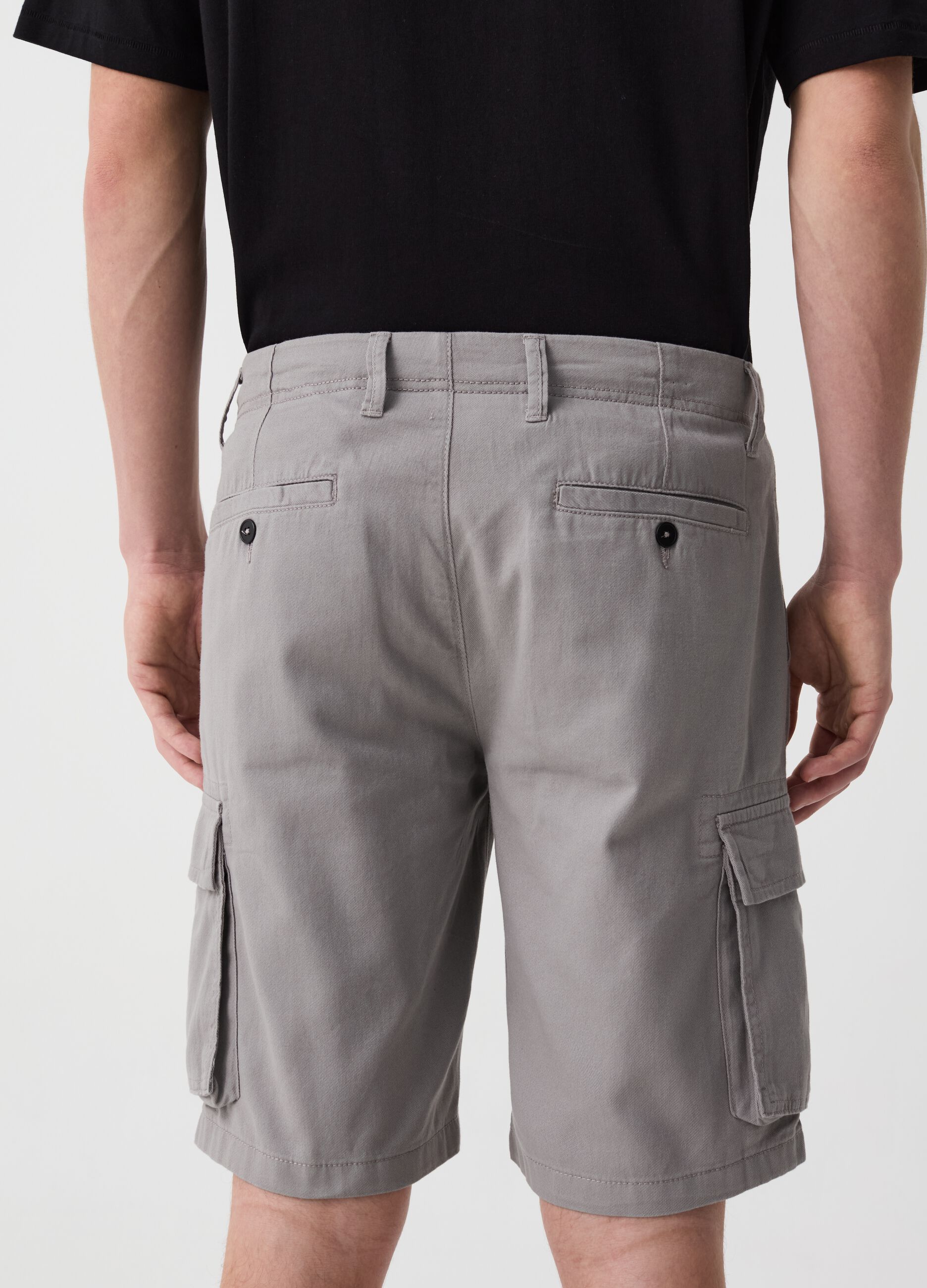 Cotton cargo Bermuda shorts