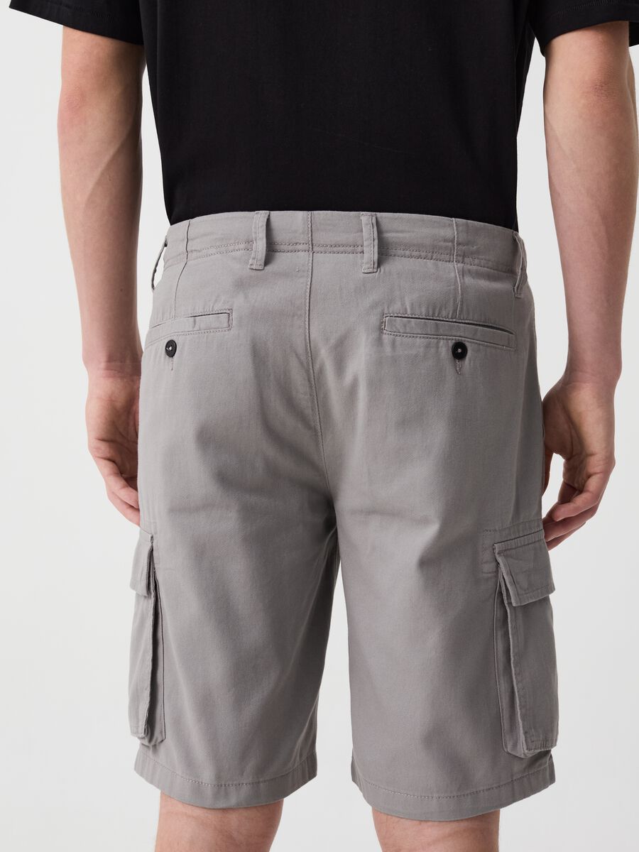 Cotton cargo Bermuda shorts_2