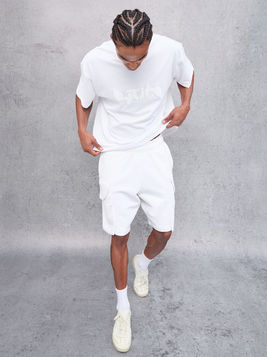 White Graphic T-shirt_2
