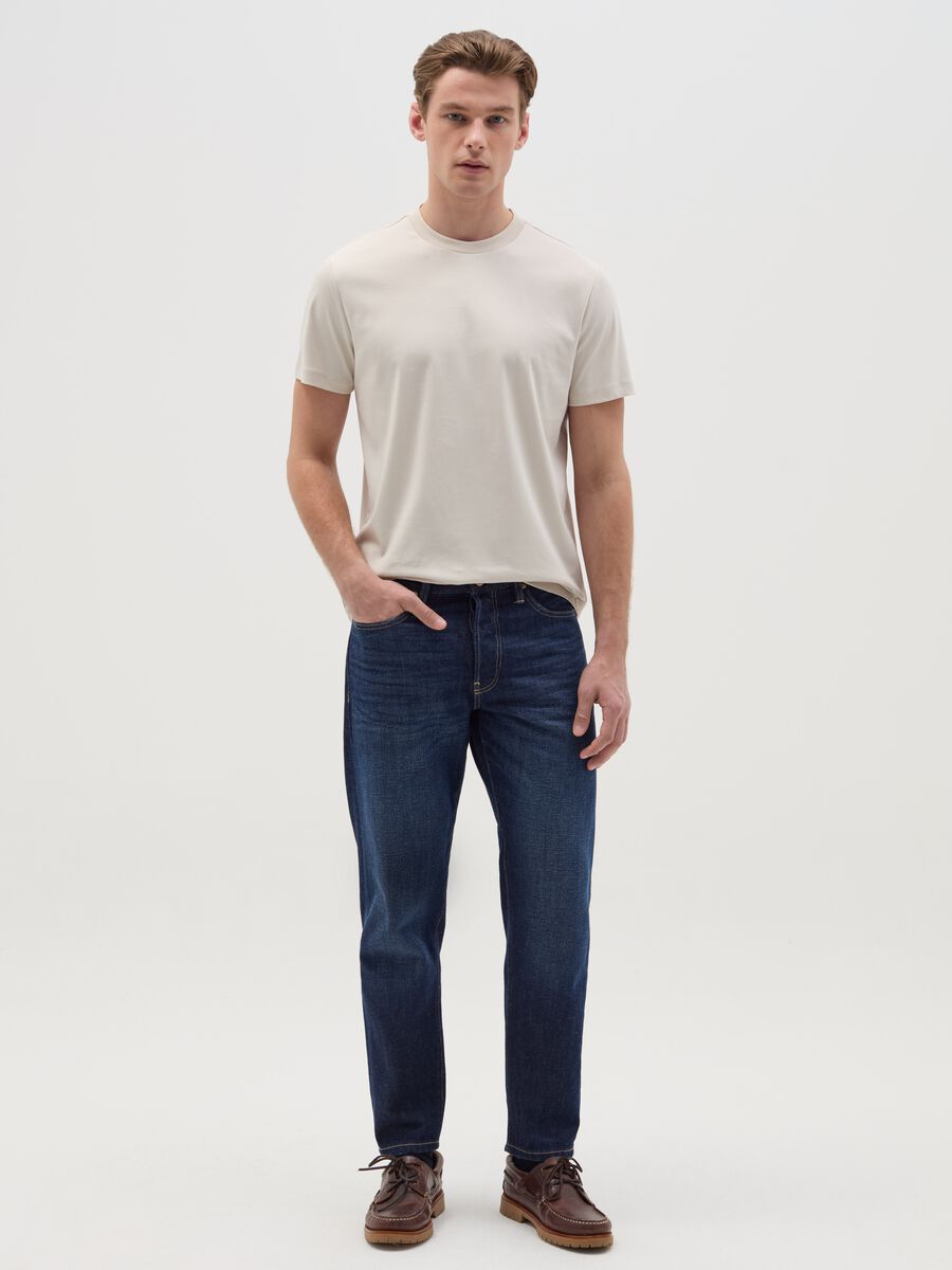 Regular-fit T-shirt with round neck_1